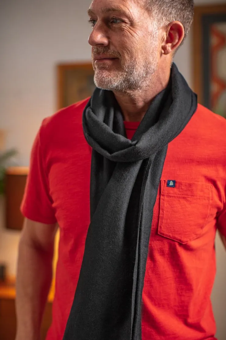 &SONS Outlaw Scarf Black>Men Knitwear