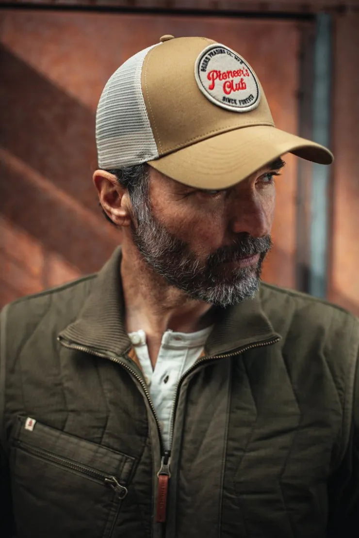 &SONS Club Trucker Cap Tan>Men Headwear