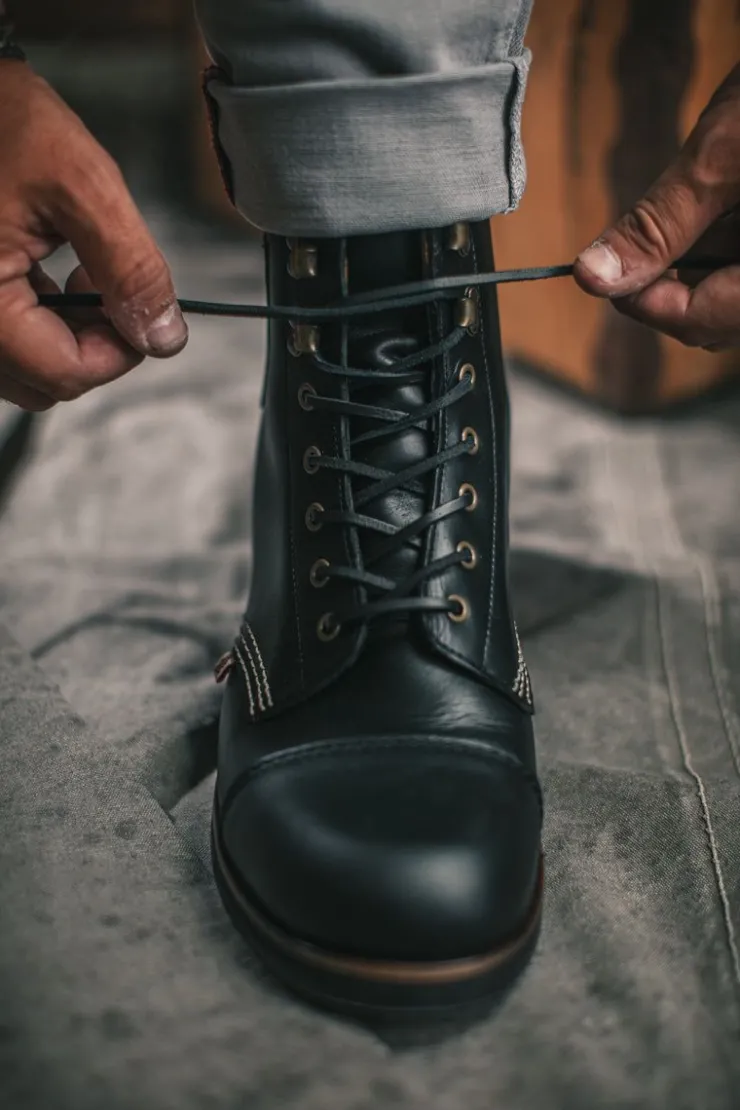 &SONS The Drover Boot Black>Men Leather Goods