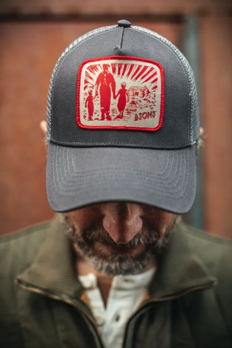 &SONS Trucker Badge Cap Grey>Men Headwear